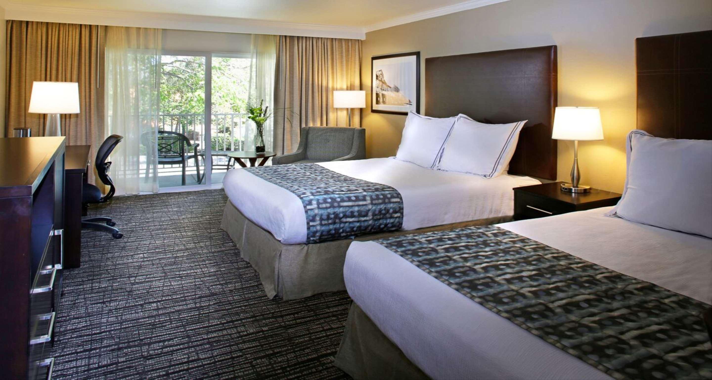 Best Western Plus Garden Court Inn Fremont Exterior photo